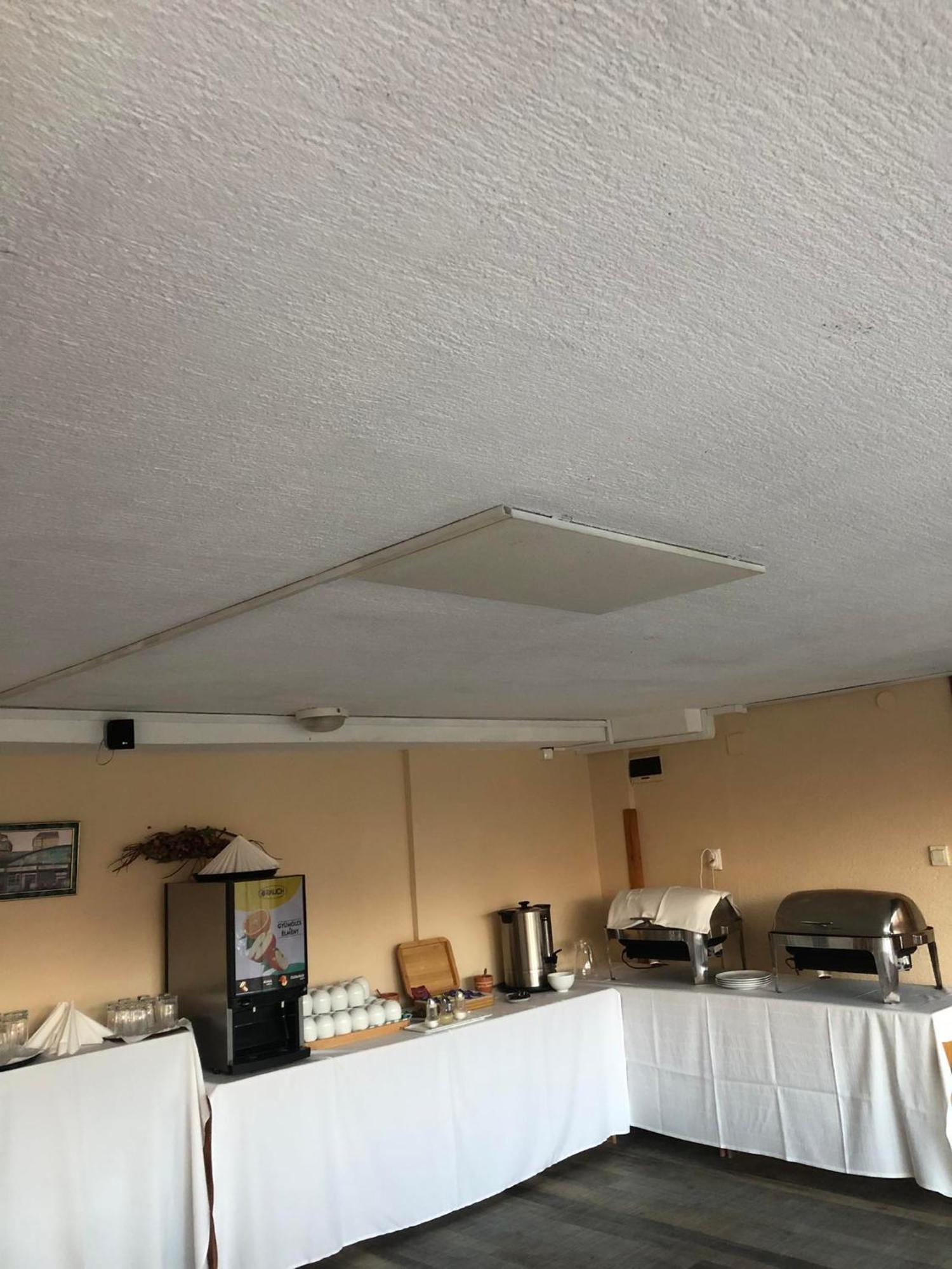 Hotel Kenguru Panzió Hódmezővásárhely Exterior foto
